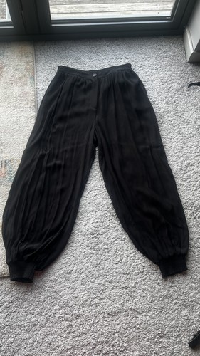 And black barrel harem - and/or,